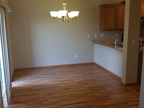 5th image of 17555 54th St NE