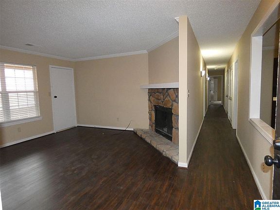 2nd image of 909 Chapel Creek Dr Unit 909