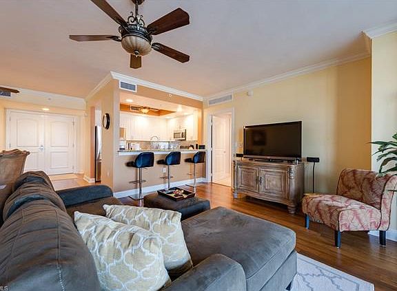 5th image of 2090 W First St APT 409