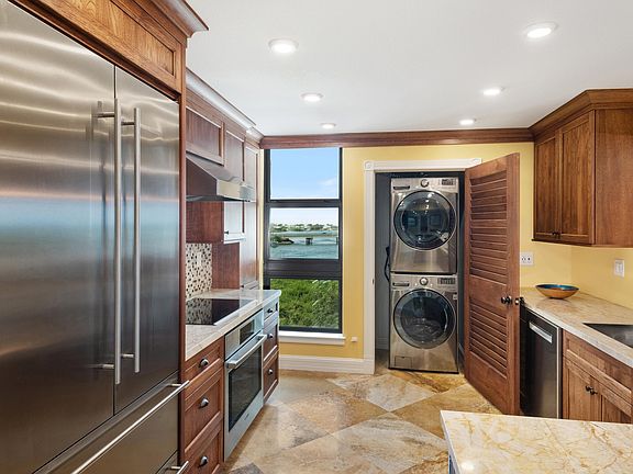 4th image of 8404 Gulf Of Mexico Blvd #404