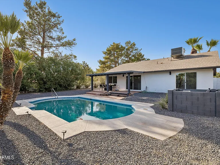 5117 E Beck Ln — Photo 28