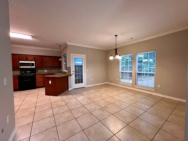 564 S Pierremont Dr #1 — Photo 5