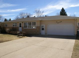 2120 12th Ave SE, Aberdeen, SD 57401