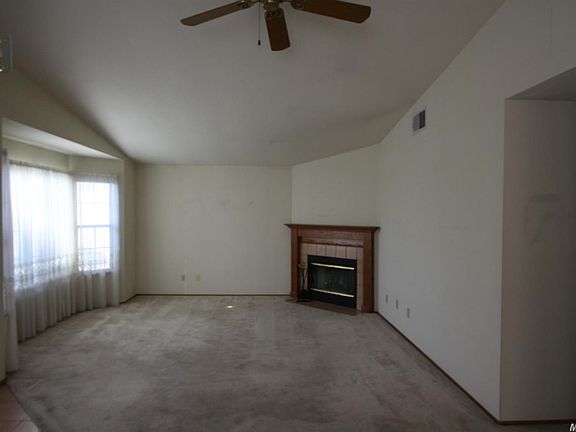 5th image of 346 Hemphill Way