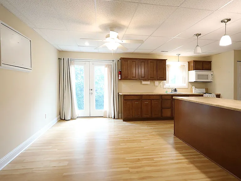 4838 S Point Rd — Photo 8