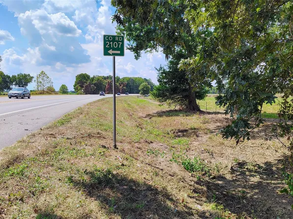 414 Highway 105, Liberty, TX 77575
