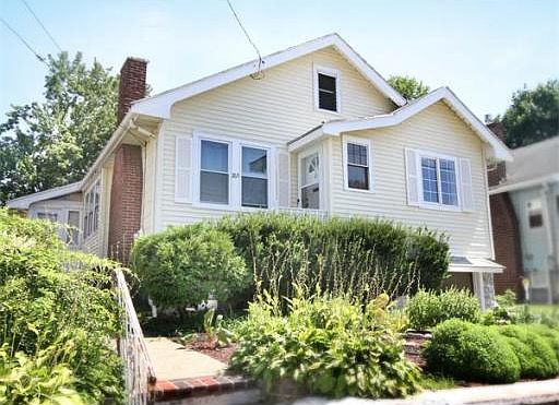 2nd image of 265 Perham St