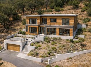 1050 Los Trancos Rd, Portola Valley, CA 94028