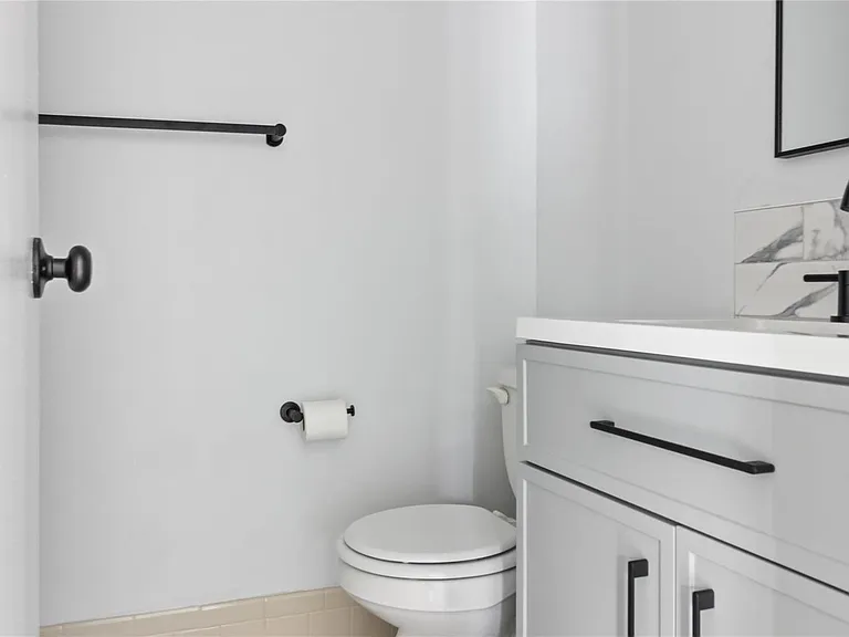 2067 SW 15th St #232 — Photo 14