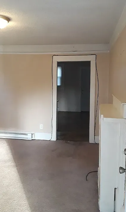 2 bed, 1.0 bath, $950 — Photo 2