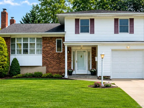 14 Poppy Drive, Massapequa Park, NY 11762