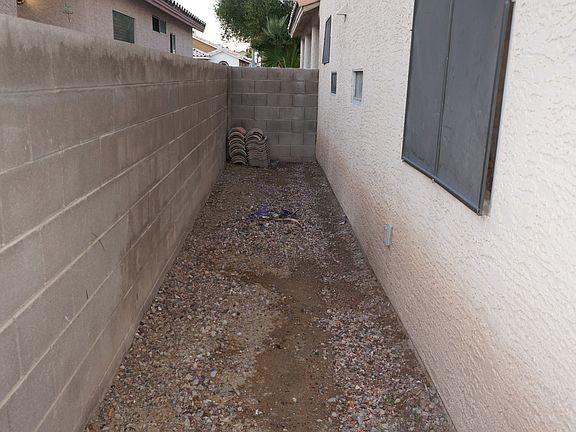 4th image of 3879 Saint Luke Ct