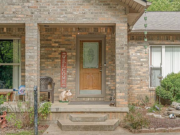 2nd image of 181 Greene #310