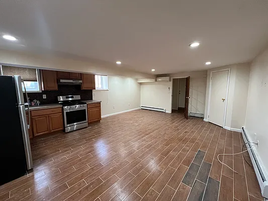Rented by Remax Edge | media 3