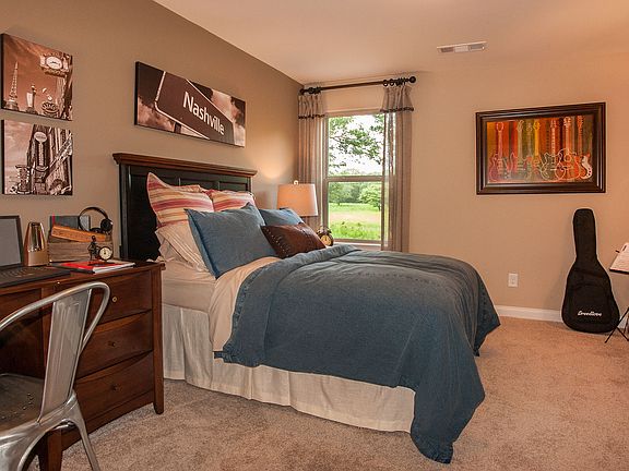 The Woodbury Bedroom 2