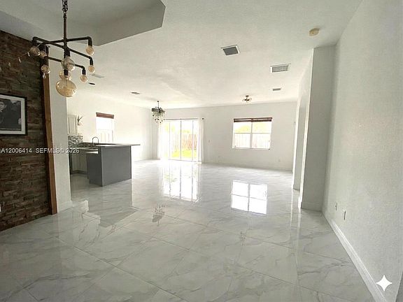 4th image of 22063 SW 88th Ct