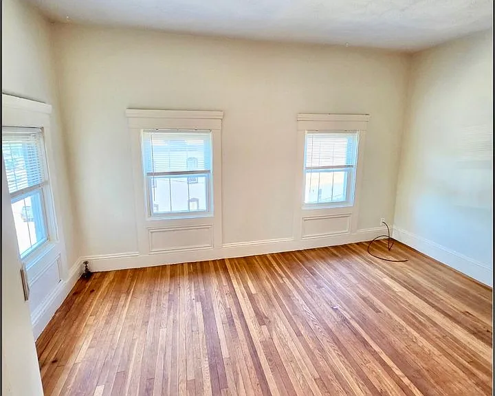 123 Elmwood Avenue — Photo 7