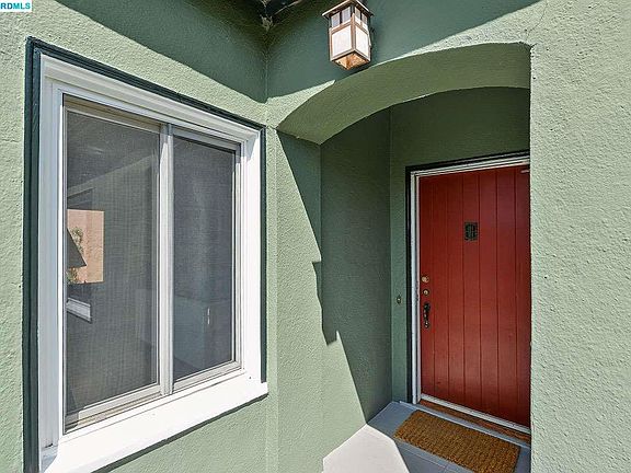 2nd image of 1925 San Antonio Ave
