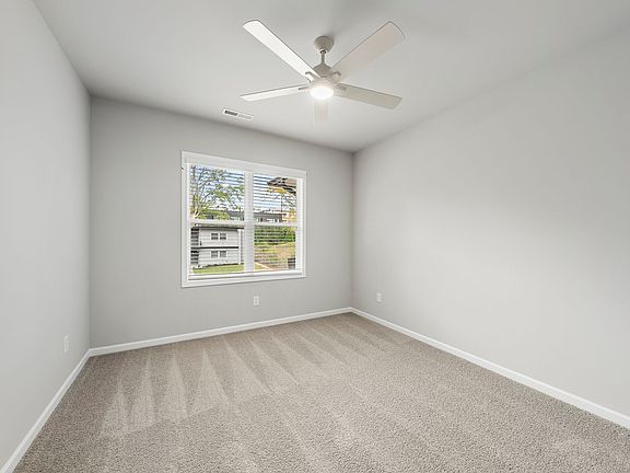 4th image of 4204 Reavis Rd #102