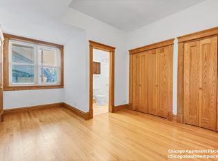 3406 N Sheffield Ave #2, Chicago, IL 60657