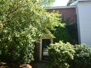 158 Independence Dr, Chestnut Hill, MA 02467