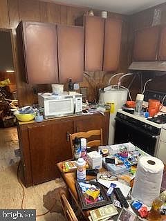 3rd image of 524 Old Waugh Chapel Rd