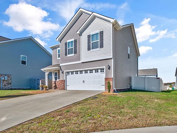 3rd image of 1006 Baltusrol Ln