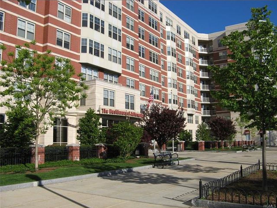 1st image of 300 Mamaroneck Ave APT 220