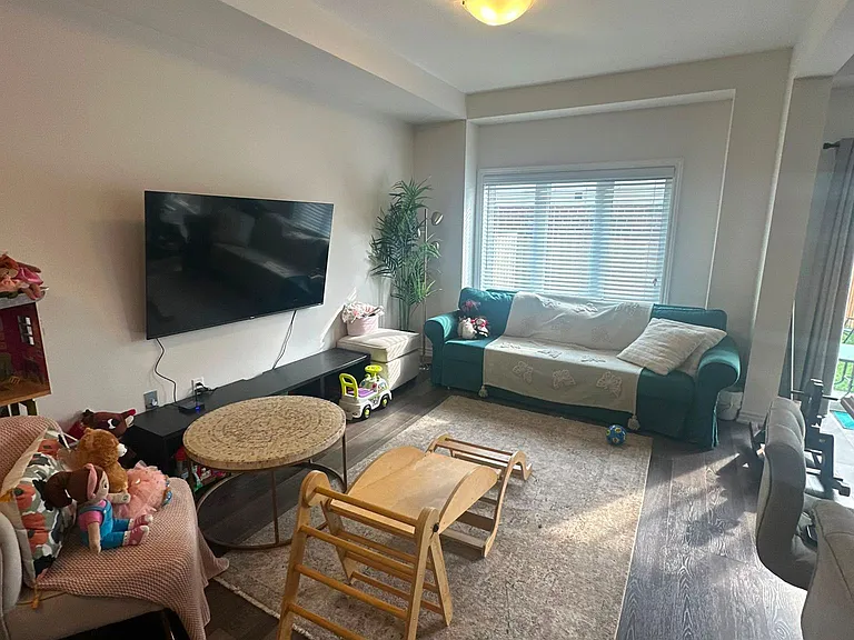 83 June Callwood Way — Photo 5