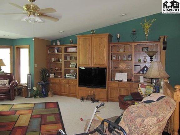 4th image of 1516 Brookwood Dr