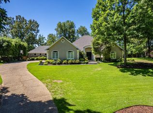 14 Stonegate Shores Dr, Hot Springs, AR 71913