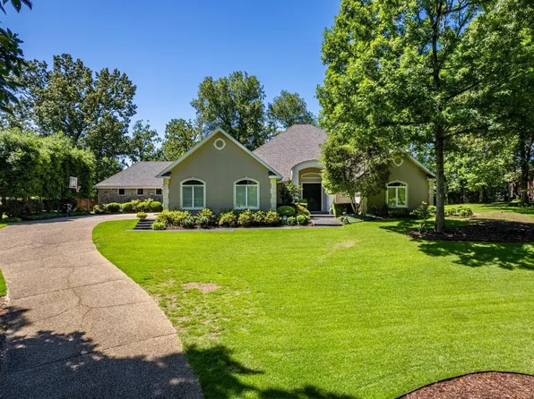 14 Stonegate Shores Dr, Hot Springs, AR 71913