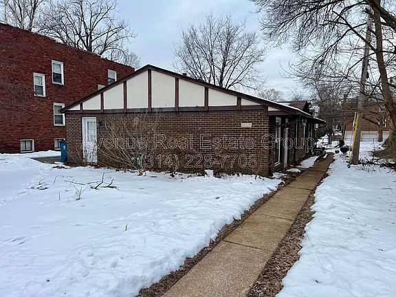 2nd image of 1015 Commodore Dr #A