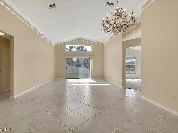 4th image of 10525 Goldwater Ln