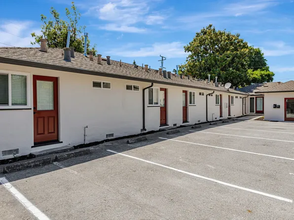 1054 Noel Dr, Menlo Park, CA 94025