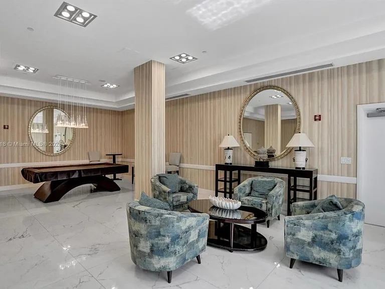 6917 Collins Ave #622 — Photo 30