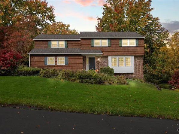 113 Pine Ridge Rd, Fayetteville, NY 13066