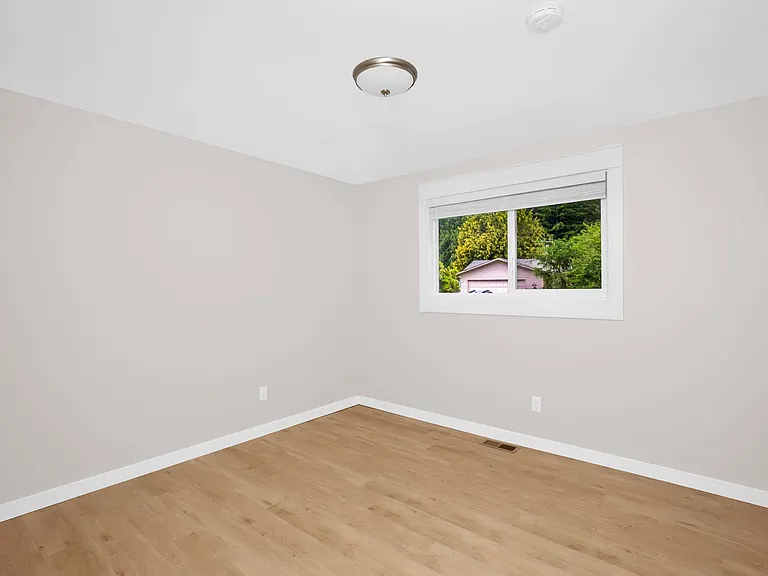 21009 NE 92nd St — Photo 10