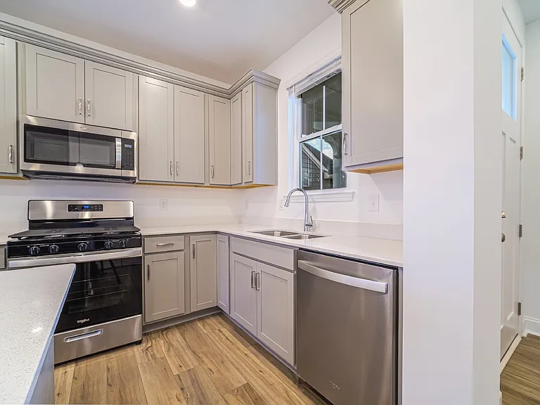 1535 Pebble Shore Ln — Photo 9
