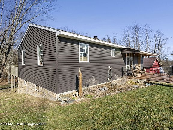 4th image of 437 Sharptown Road