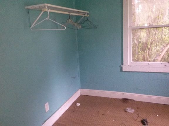 3rd image of 38430 Jamestown St