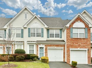 101 Cambridge Dr, Nutley, NJ 07110