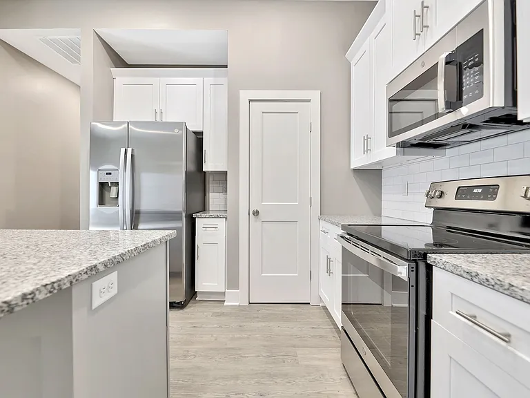 472 Long Path Ct — Photo 13