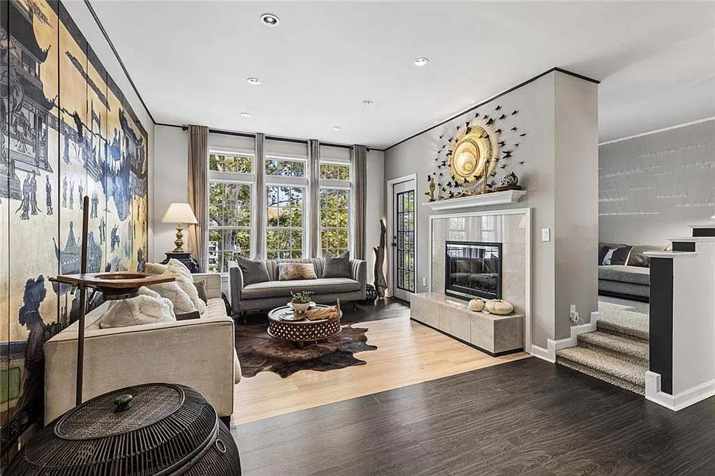 1 bed, 1.0 bath, 881 sqft, $2,300 — Photo 2