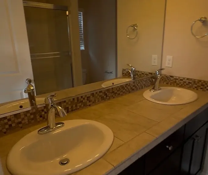 Master room Bathroom