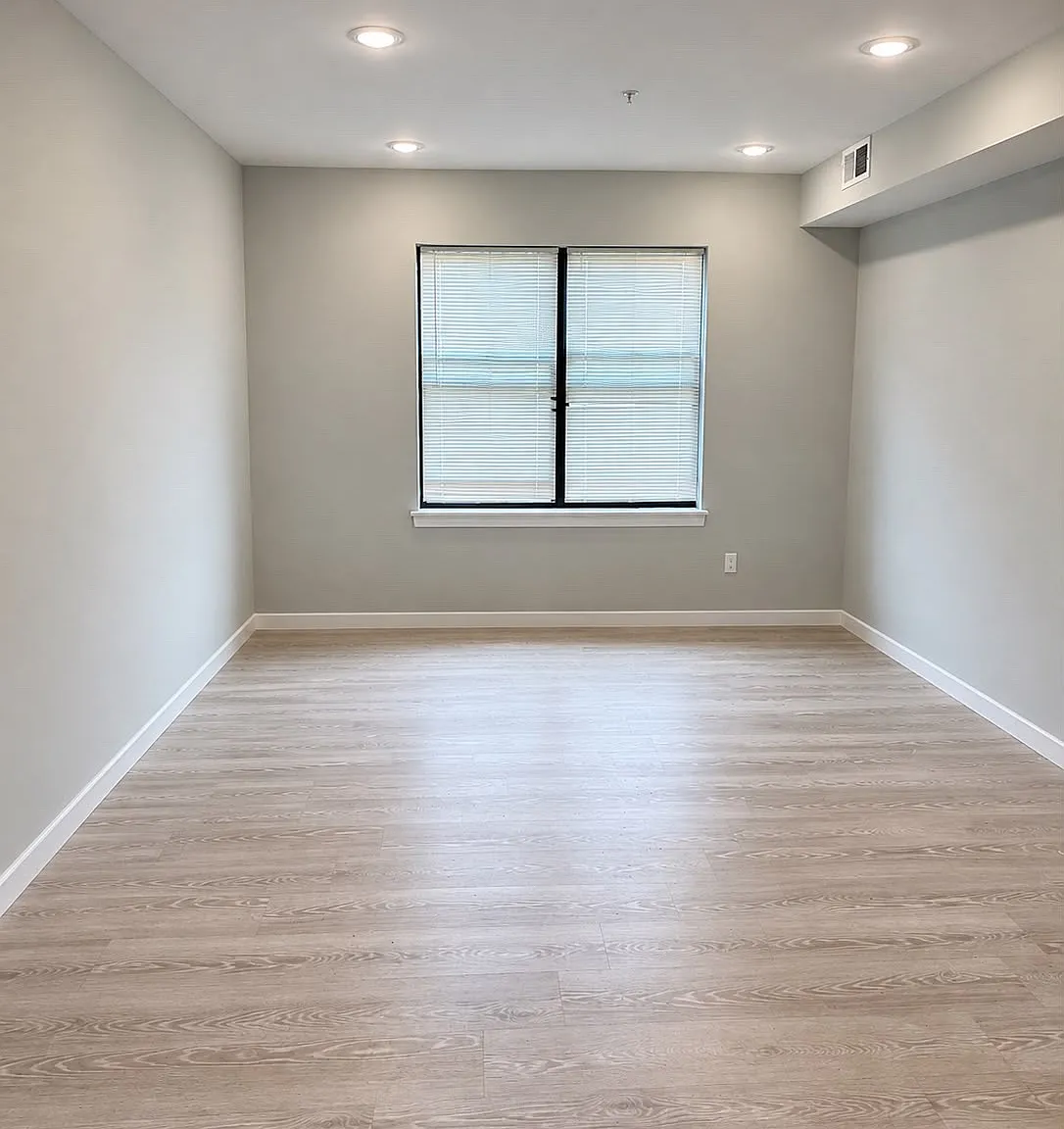 1 bed, $1,718 — Photo 4