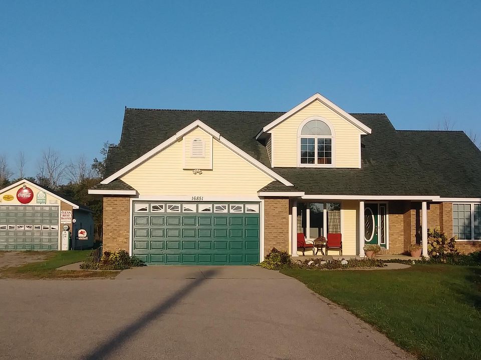 1st image of 16851 88th Ave
