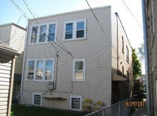 5154 W Nelson St, Chicago, IL 60641