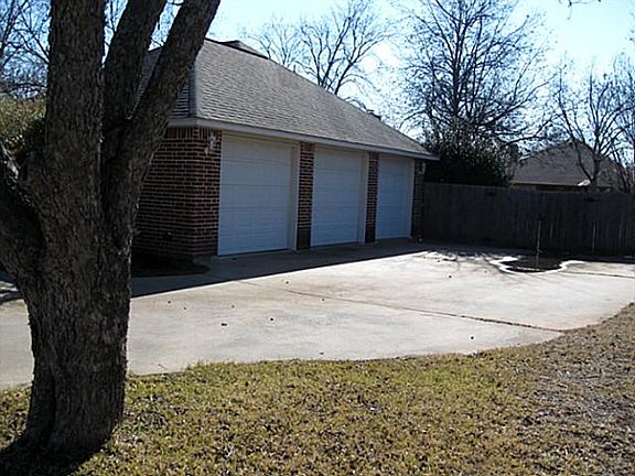3rd image of 8805 The Briers Ct