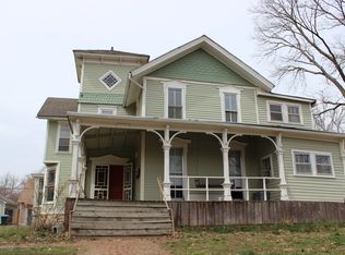 615 Ohio St APT 3, Lawrence, KS 66044